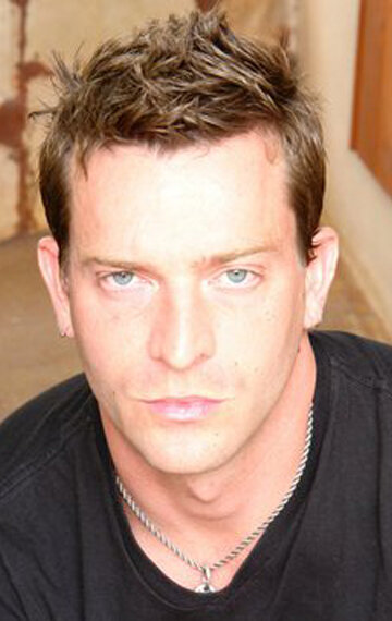 фото Леви Крейс