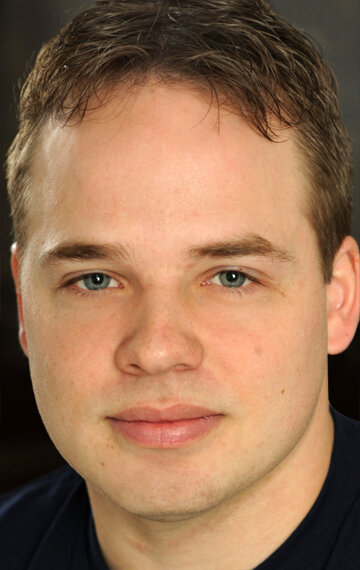 фото Дастин Брукс