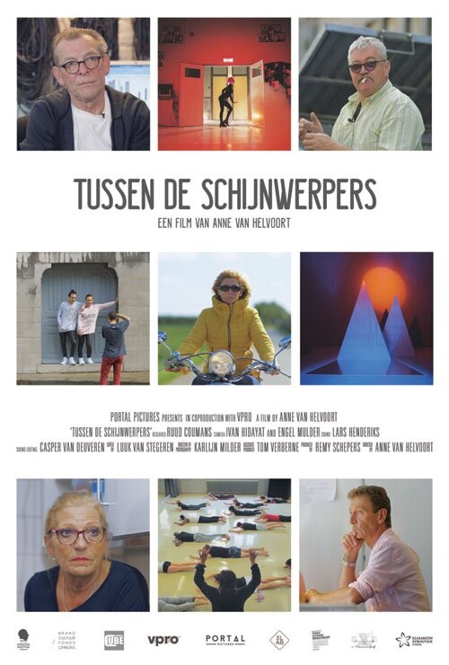 Постер Tussen de Schijnwerpers