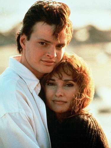 Постер Между любовью и ненавистью