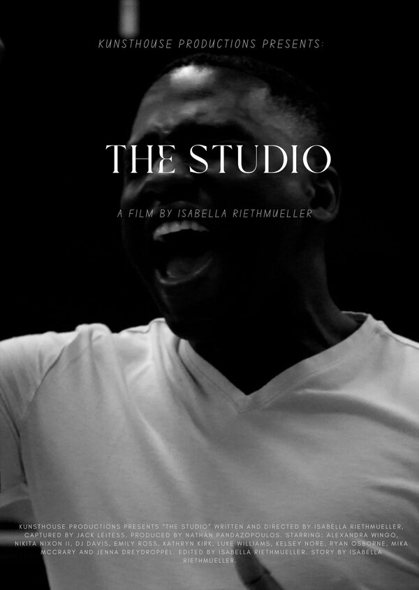 Постер The Studio