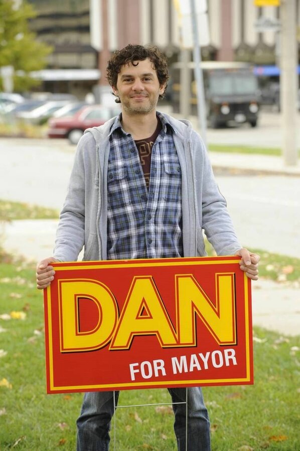 Постер Dan for Mayor