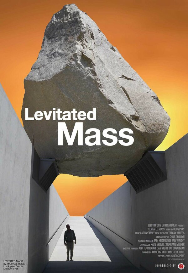 Постер Levitated Mass