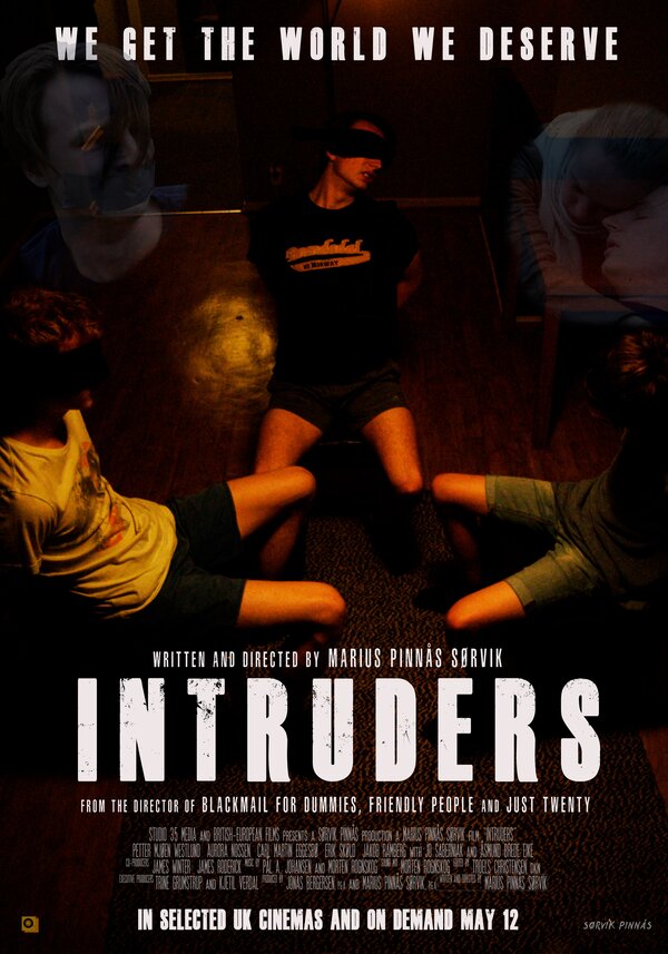Постер Intruders